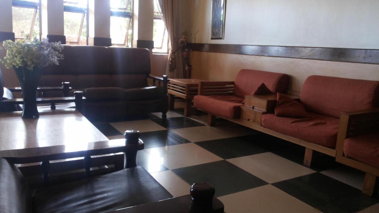 Palema Crown Hotel Gulu Buitenkant foto