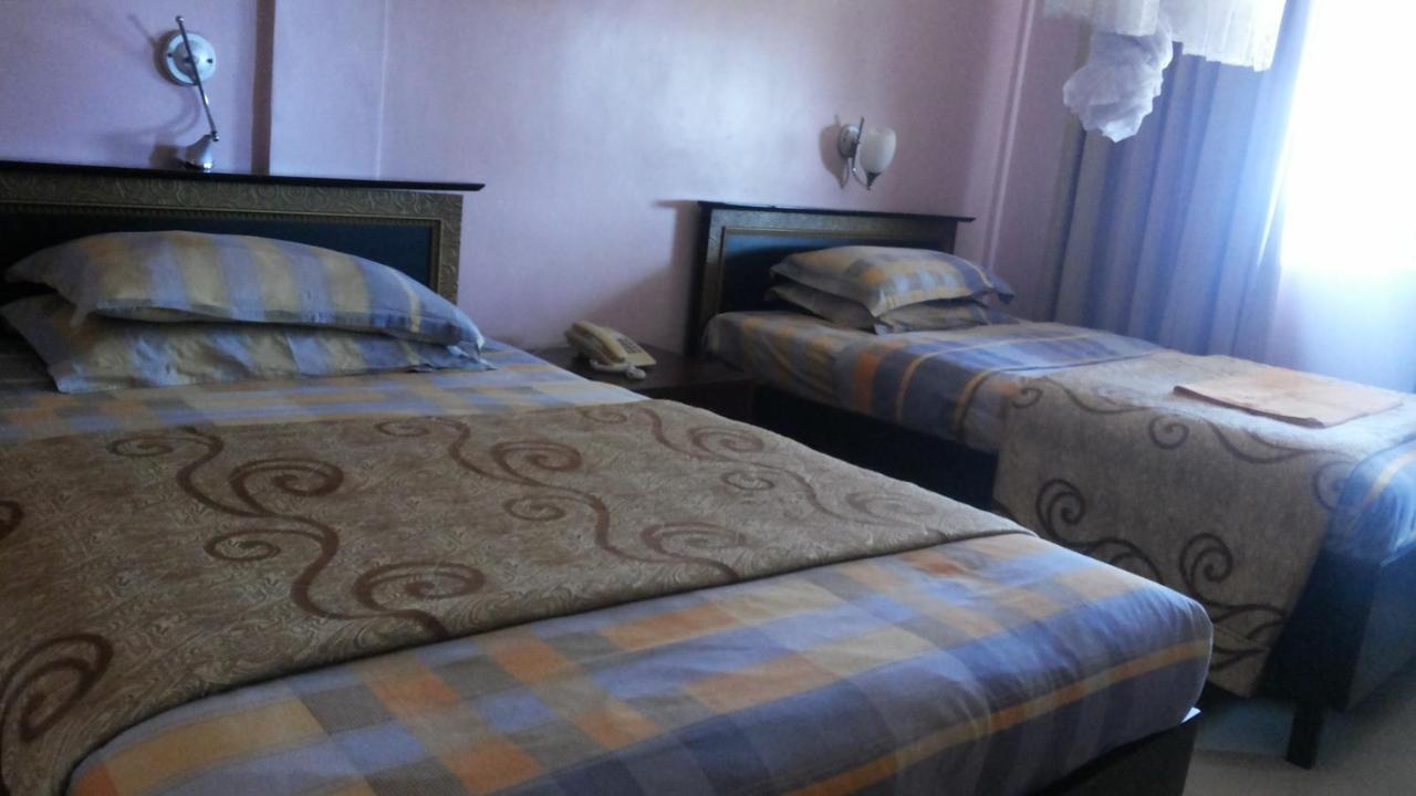 Palema Crown Hotel Gulu Buitenkant foto